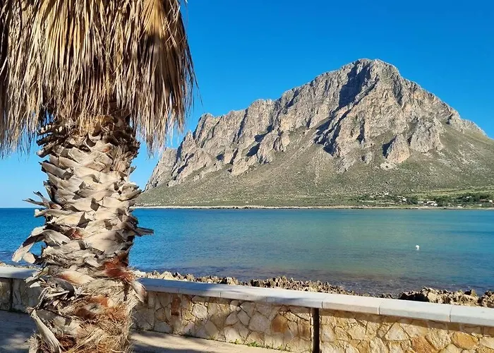 A Due Passi Dal Mare *